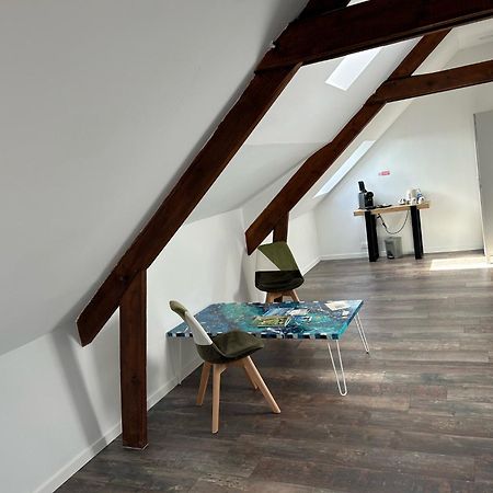 פלובזלאנק Bnb Maison D'Art Breakfast In The Art Gallery מראה חיצוני תמונה